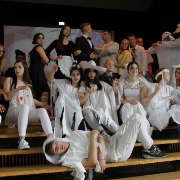 Schaurig und schön! – „Die Addams Family“ – Das Musical live am Gymnasium Wanne
