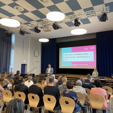 Elternabend am Gymnasium Wanne: Gemeinsam für digitale Medienkompetenz